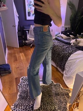 Levi's Vintage-Inspired Straight Leg Jeans in Medium Blue Denim